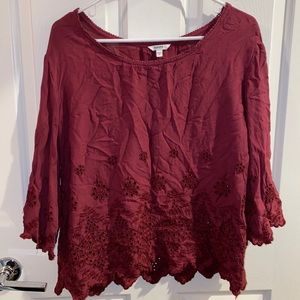 Maroon 3/4 length shirt
